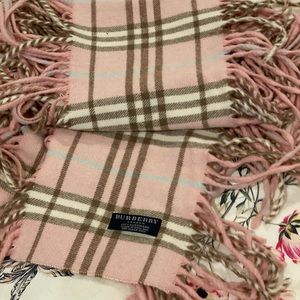 Burberry cashmere scarf